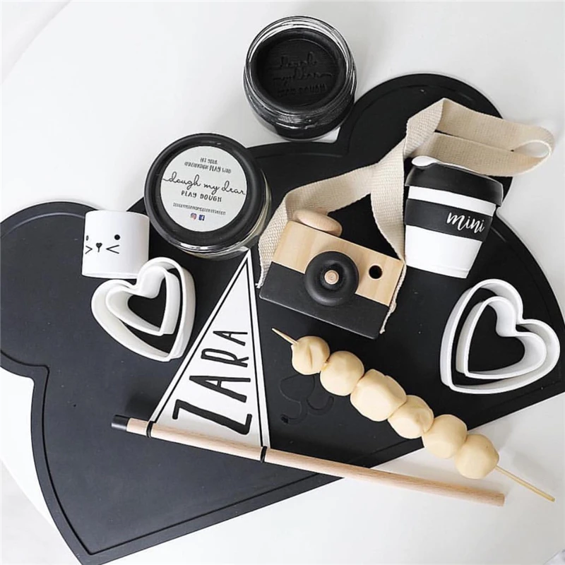 

Wooden Camera Cute Toy 9.5cm*6cm*3cm Children Clothing Accessory Safe & Natural Kid Toys Birthday Christmas Gift