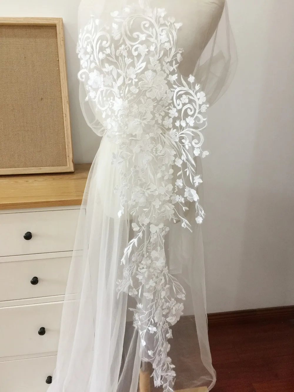 

1pc Large Vintage Style Floral Embroidery Lace Applique Piece in Off White, Wedding Gown Bodice Motif , Bridal Veils Lace