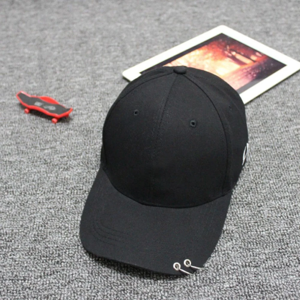 Кепка в Корейском Стиле Белая с черепом кольцо пронзили Гибкие карнизы бейсболка