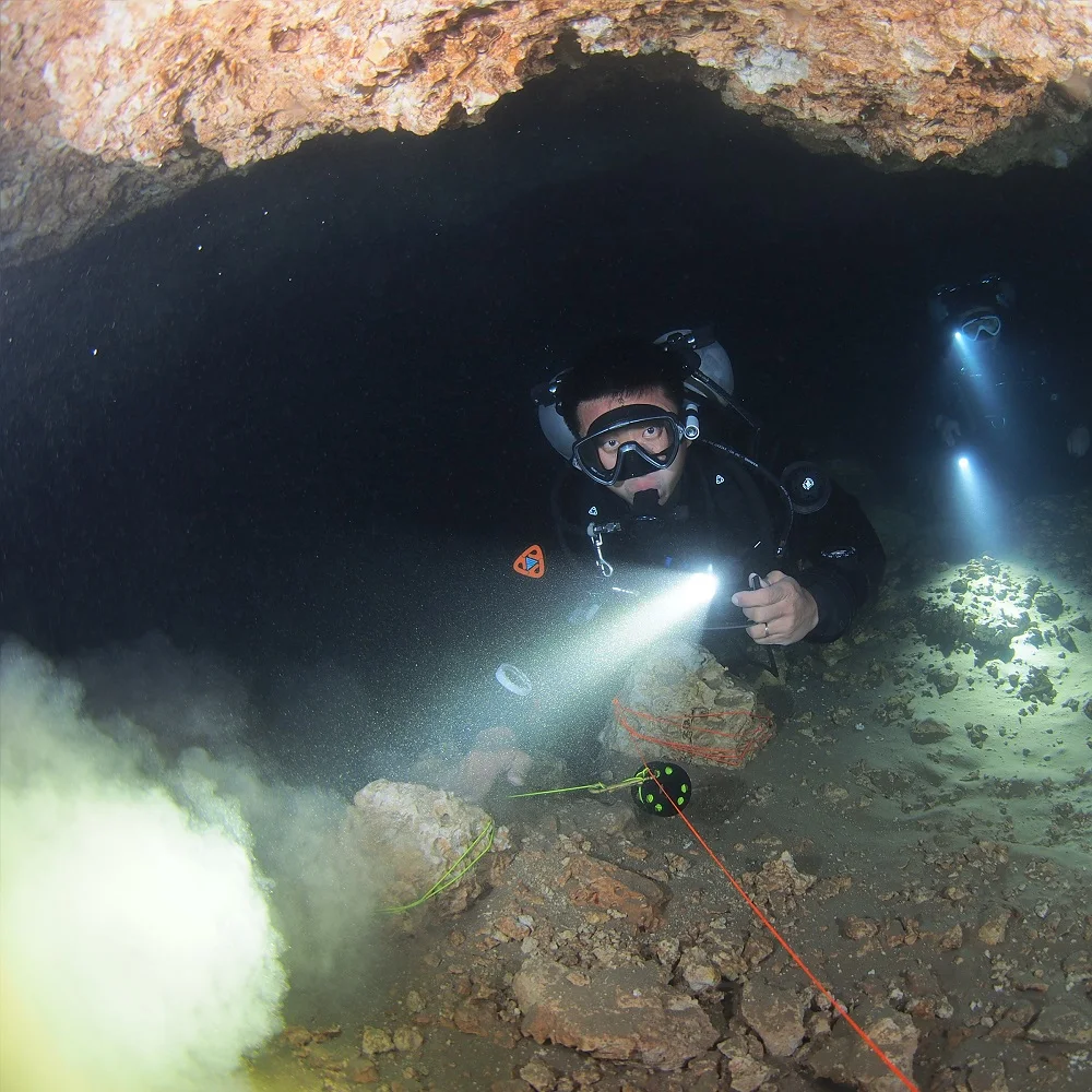 Ezdive дайвинг канистра свет 20 Вт кри из светодиодов начальной 1800 Lumens 3 уровней