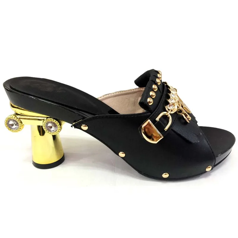 Под кружевное платье итальянская обувь Новое поступление 2019 года дизайнерская