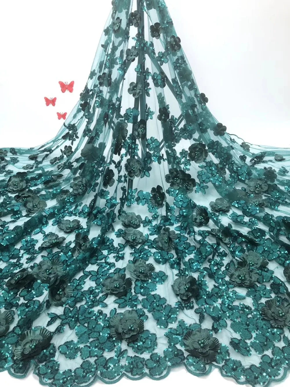 

The best-selling Nigerian chiffon lace fabric with exquisite decals high quality African bride embroidery lace for African garme