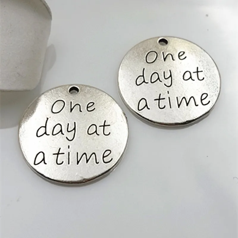 5 шт. высокое качество Античные Серебряные Круглые буквы Ювелирное Украшение в