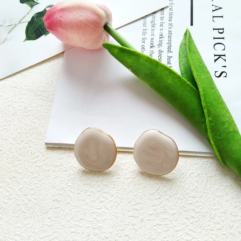 AOMU New Korea Vintage Pattern Geometric Round Circle Resin Stud Earrings for Women Girls Ear Accessories