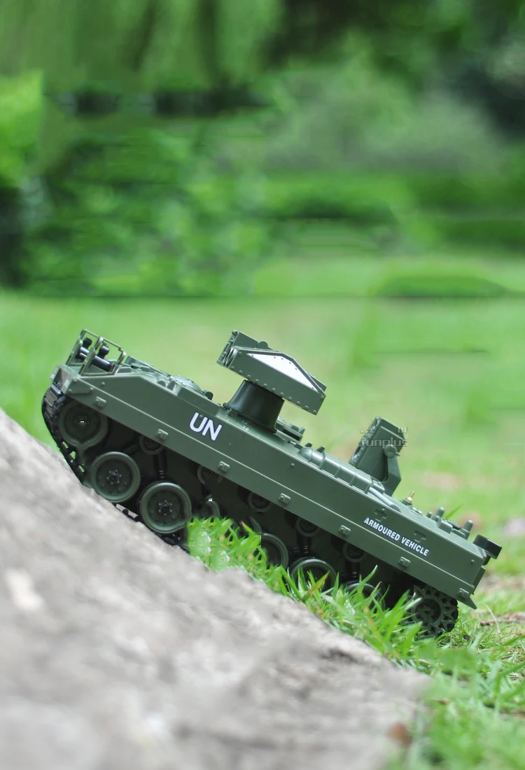 1:20 гусеничный бронированный автомобиль Полностью независимая система флаг беспроводной пульт дистанционного управления Танк колесница ребенок мальчик игрушка подарок