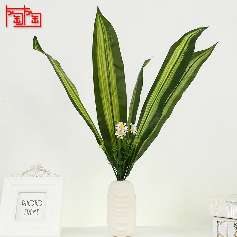 Искусственные пальмы Monstera зеленые пластиковые для самостоятельного украшения