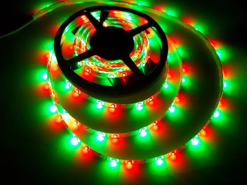 12 V 3528 RGB светодиодный светильник с клейкой лентой 5 метров рулон 60 светодиодный/м
