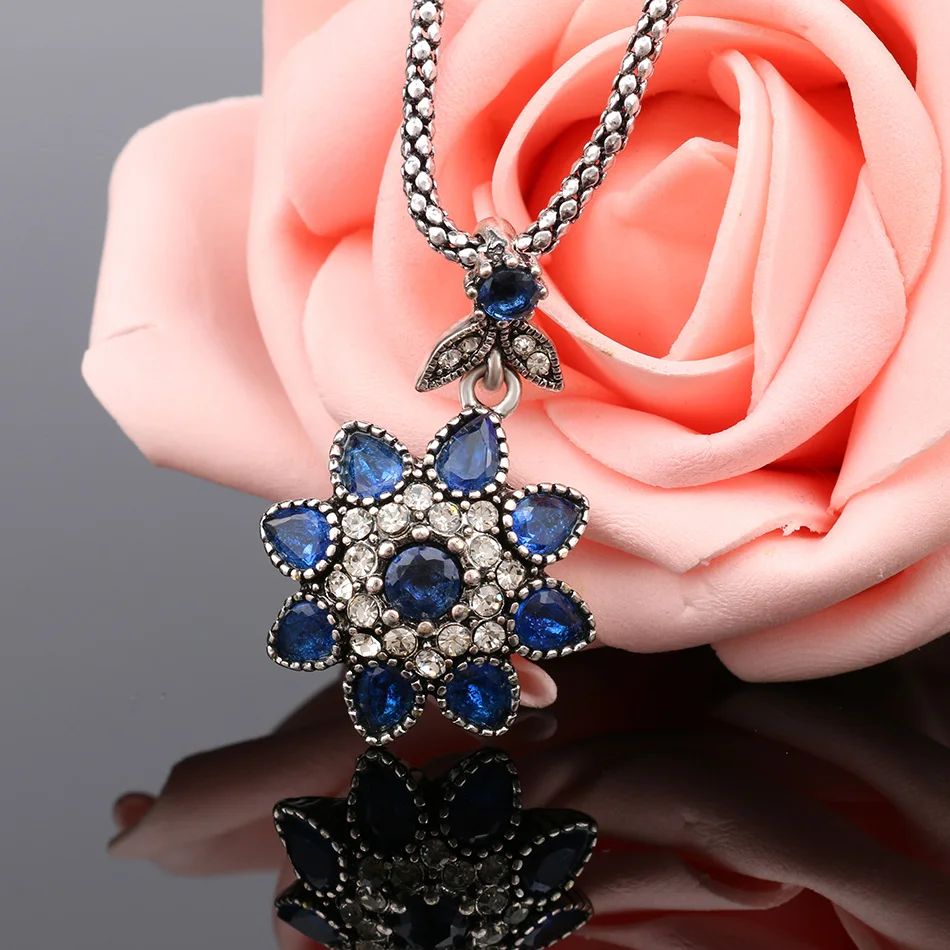 Ретро pedants ожерелья 2020 Женская мода антикварные ювелирные изделия из тибетского