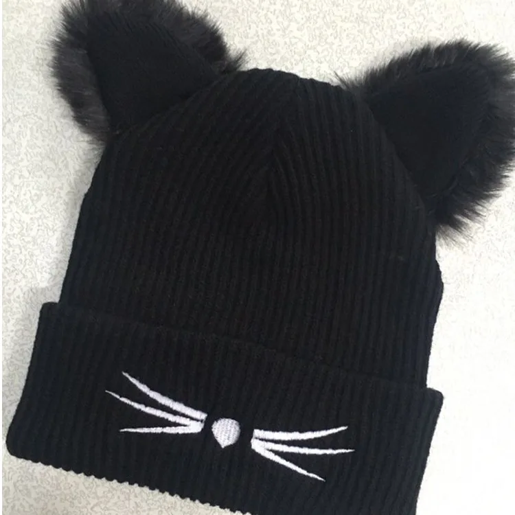 Кошка шапка