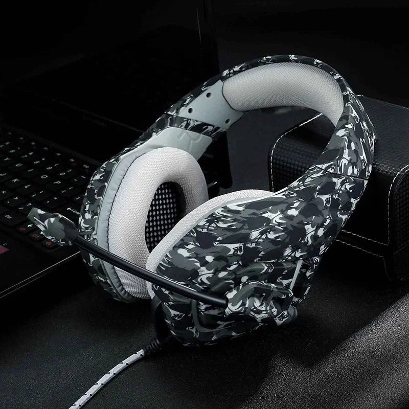 Game headphones HD MIC bass stereo smart noise reduction camouflage color profession antijam E-sport headset Comfortable wearing |