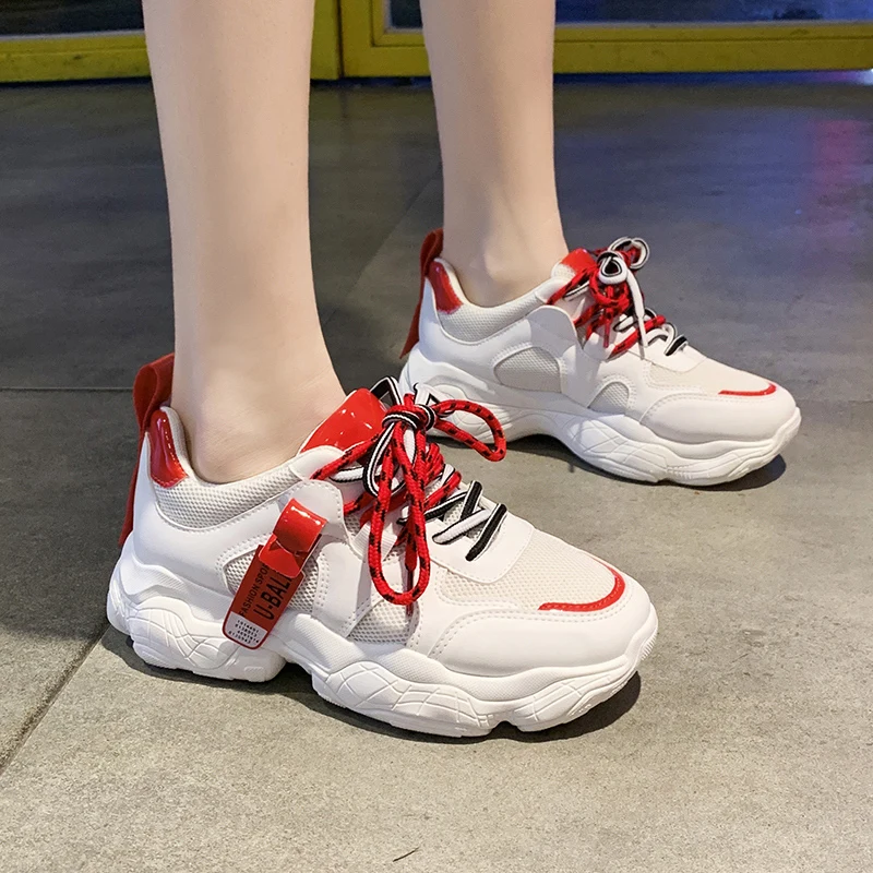 Массивные кроссовки Harajuku Dad Shoes женские на высоком каблуке белые 2019 модные крутые