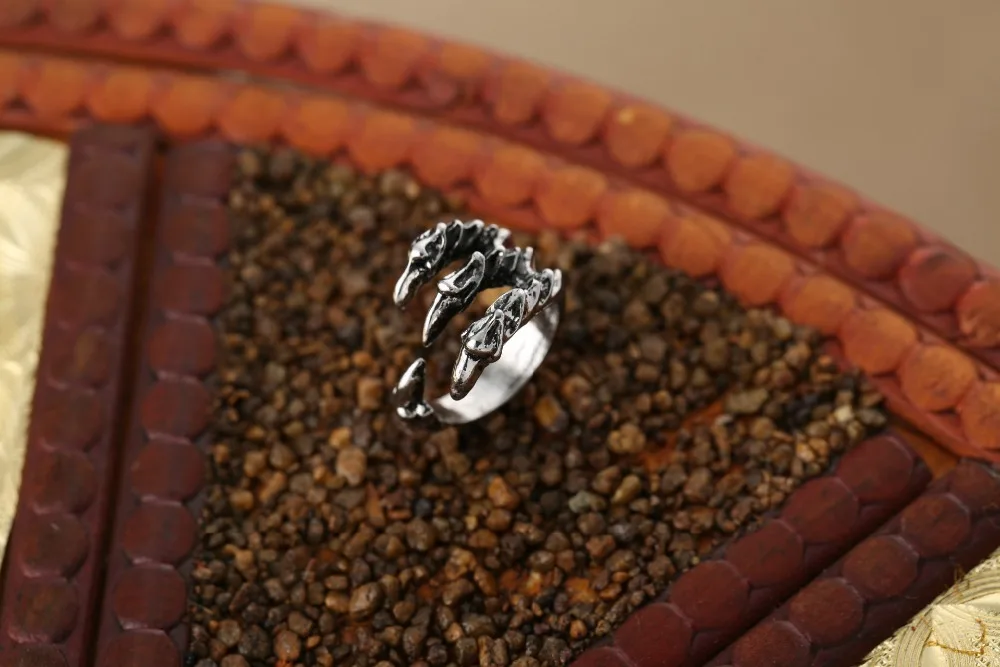 Кольцо унисекс Dormon из титана и нержавеющей стали с когтями орла в готическом