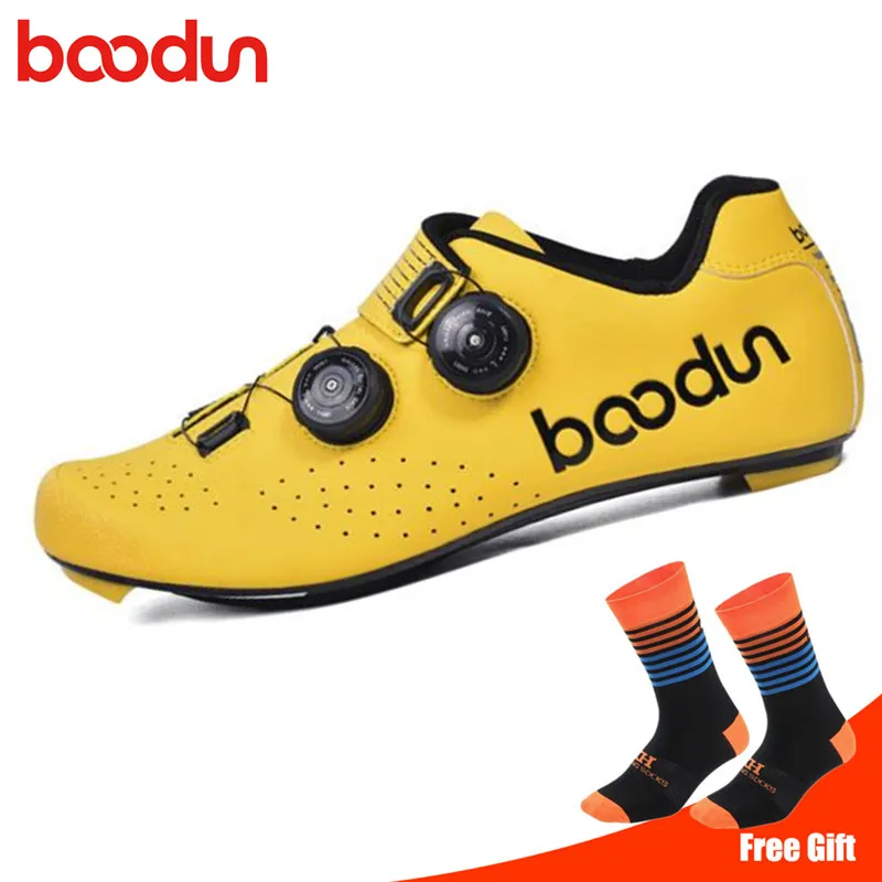 add socks Кроссовки для шоссейного велоспорта, мужская обувь из углеродного волокна, набор педалей, Sapatilha Ciclismo, велосипедная обувь, самофиксирующаяся дышащая велосипедная обувь - Цвет: add socks