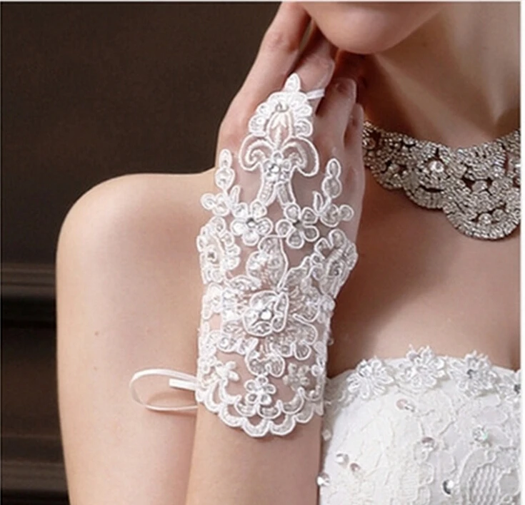 Элегантные Блестки Кружева Свадебные Перчатки 2019 Длина Запястья Без Пальцев