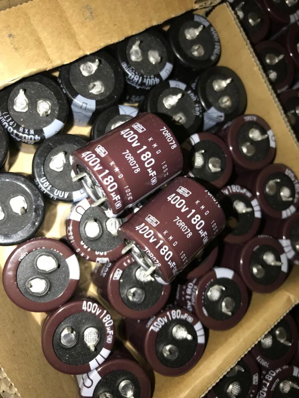 1 шт./2 шт. NIPPON 400V180UF KMQ 25X30mm Новый CHEMI CON алюминиевый электролитический конденсатор