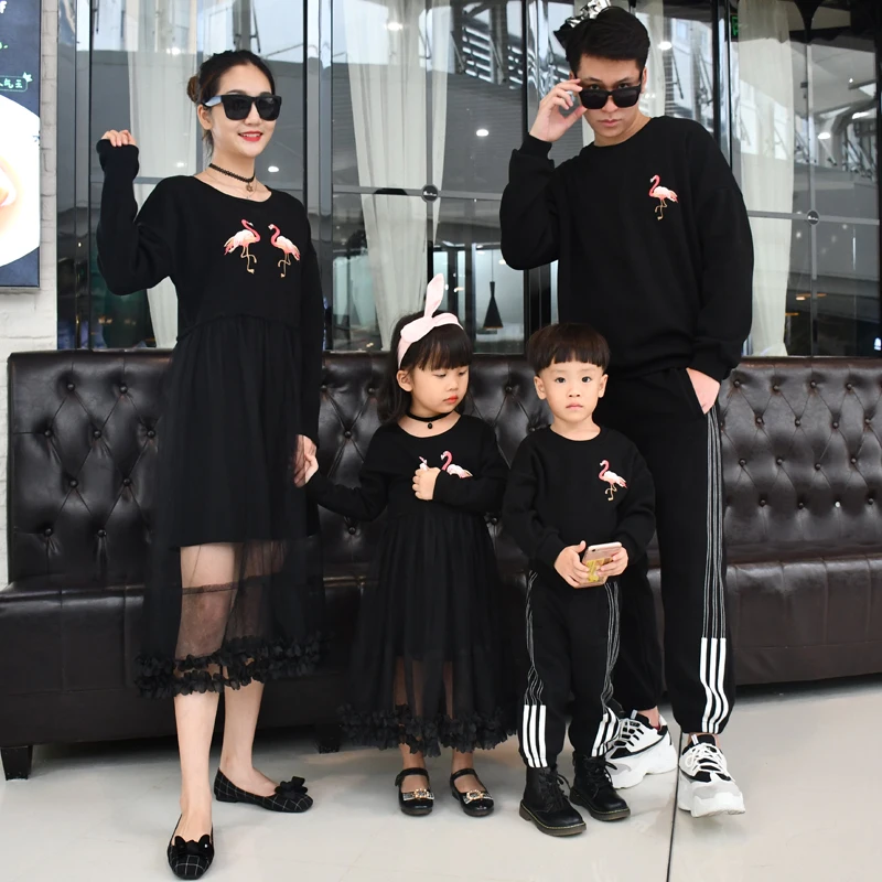 Платье для мамы и дочки кружевные Семейные одинаковые рубашки с фламинго птицей