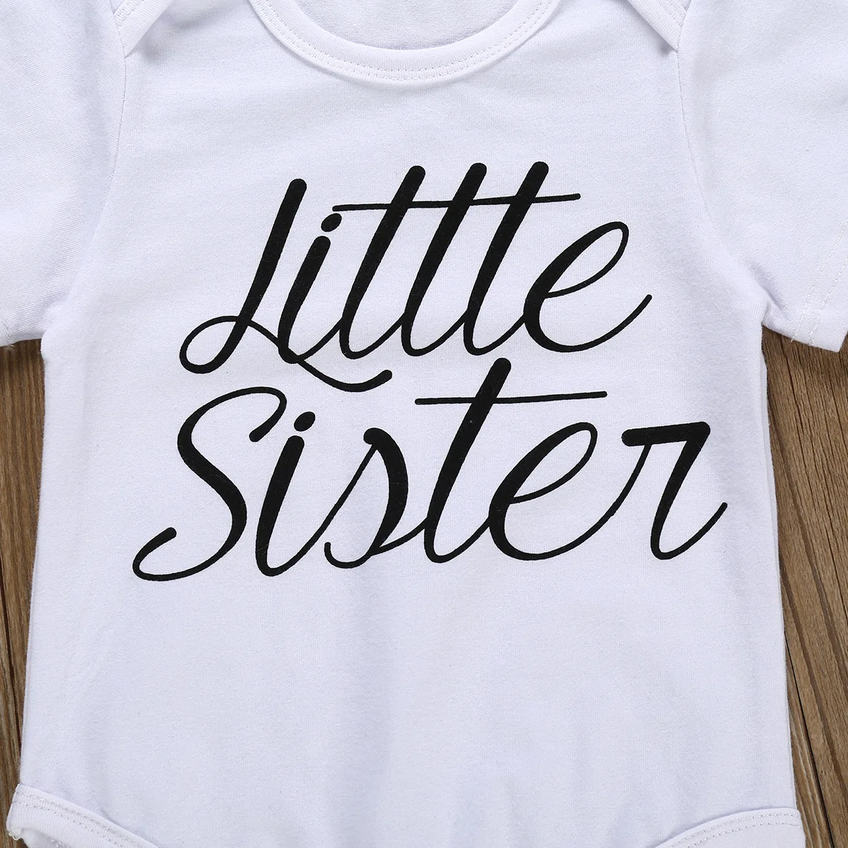 Baby suit summer short-sleeved letter triangle yellow shorts bow tie three-piece sports | Детская одежда и обувь