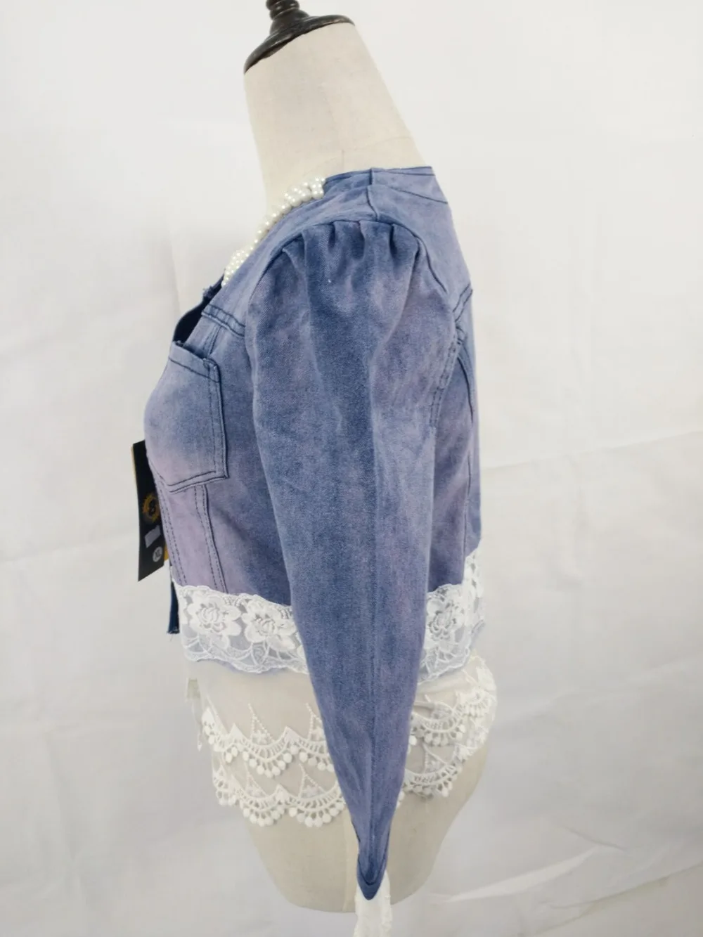 Женская короткая джинсовая куртка 2017 Весенняя Новая модная тонкая вышитая