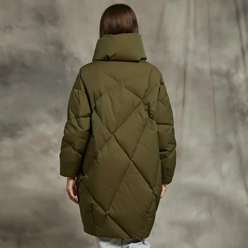 YNZZU Winter Bread Down Jacket Women Army Green Elegant Loose Thick Warm Coat 90% White Goose Down Female Jacket O563