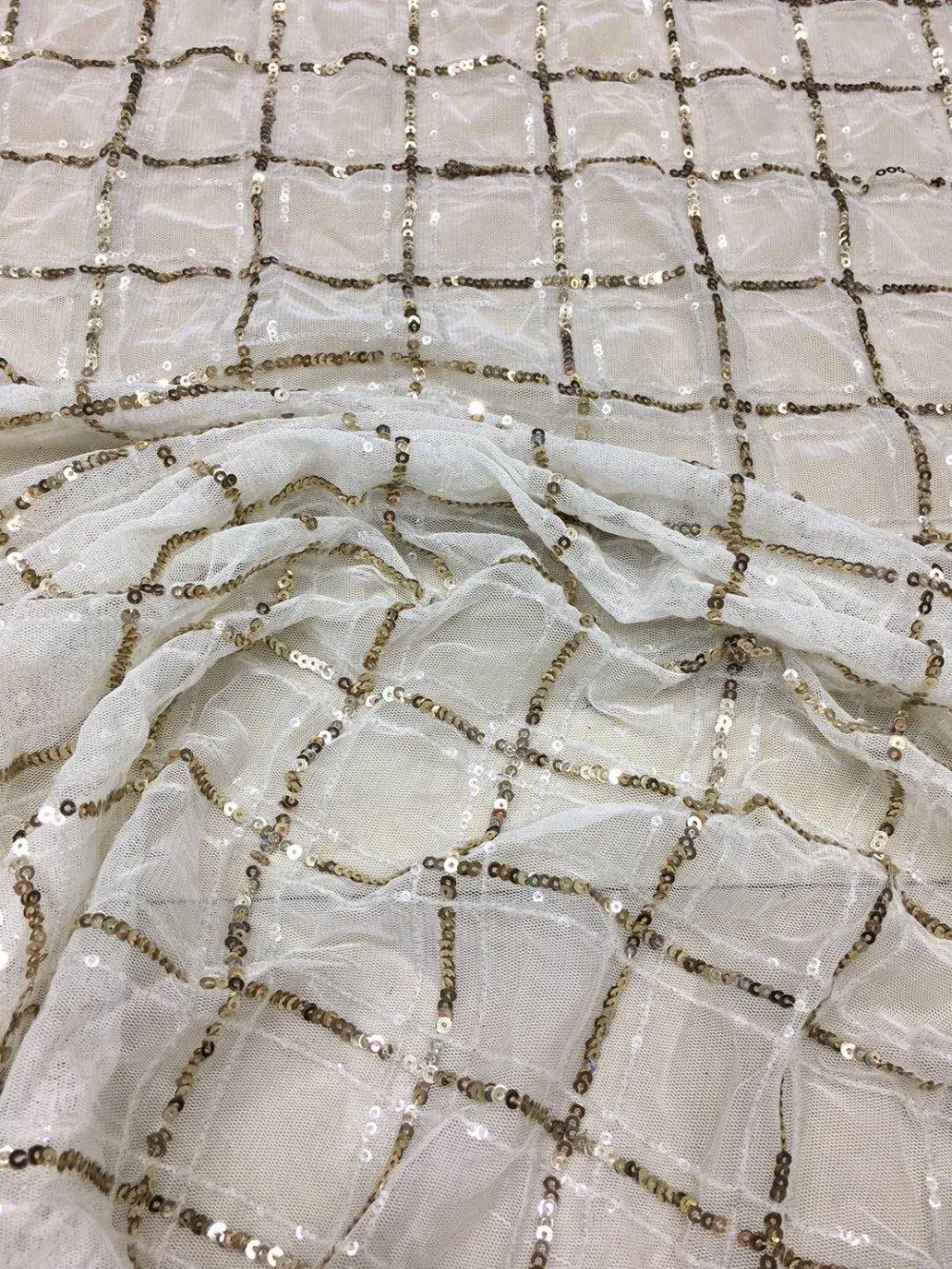 

S-9222 fashionable tulle embroidery french net lace fabric with sequins