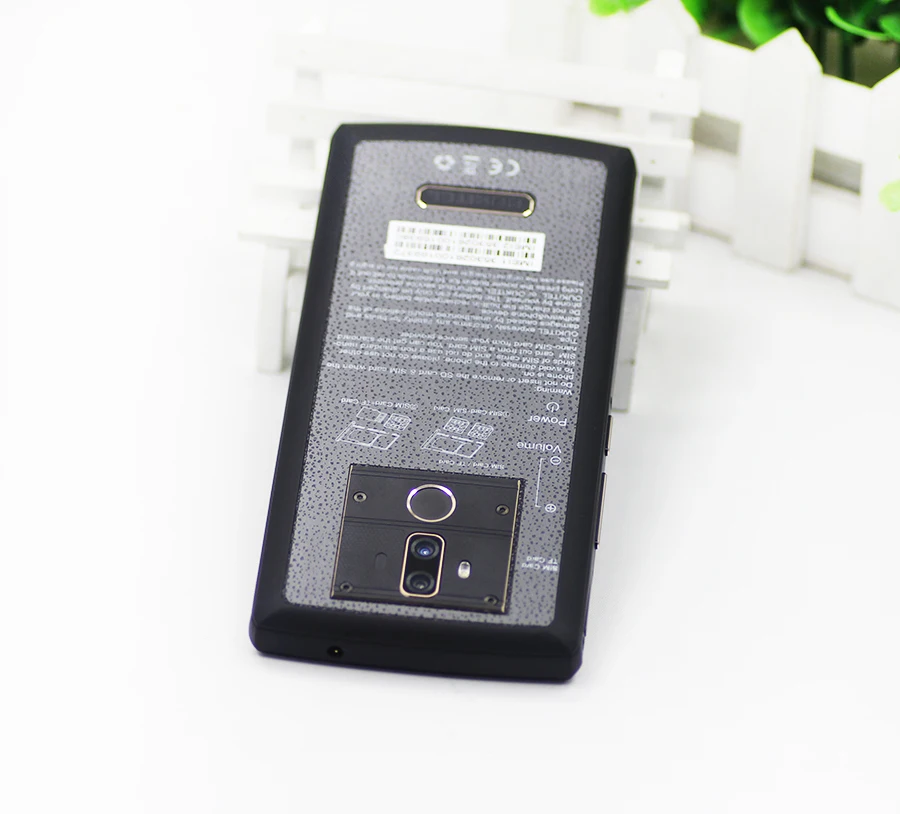 Мобильный телефон OUKITEL K7 Power 18:9 Full Display 6,0 ''FHD 2 Гб ОЗУ 16 Гб ПЗУ MT6750T Восьмиядерный 13 МП+ 5 Мп 10000 мАч 9 В/2 а отпечаток пальца