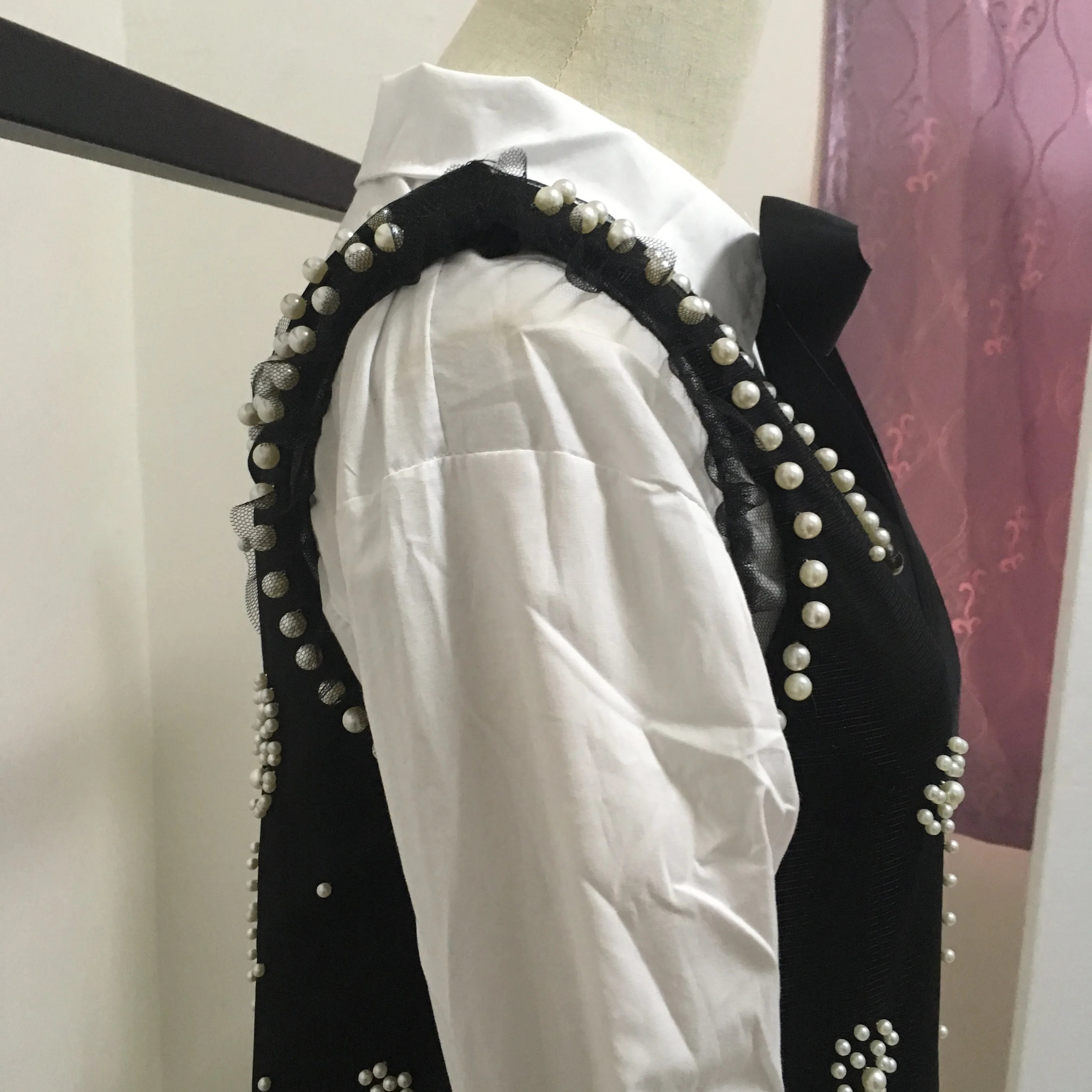 Новинка весны сетки Beadings V Средства ухода за кожей Шеи Для женщин по колено жилет