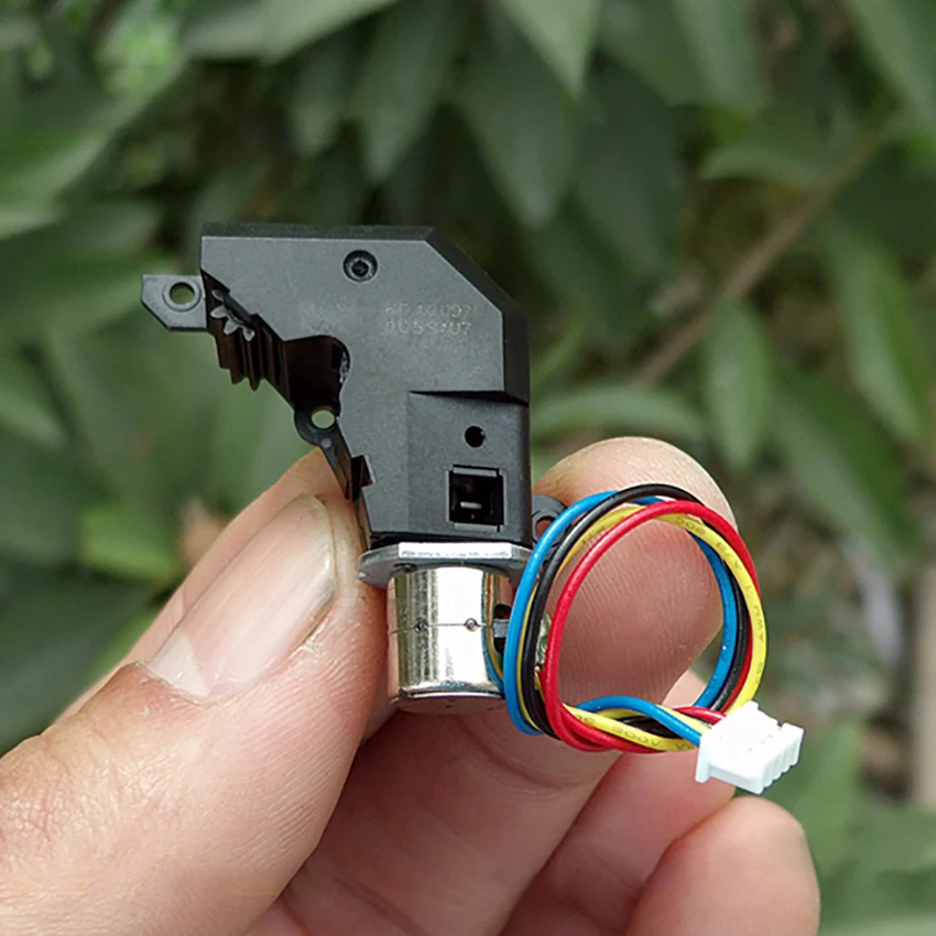 1 шт. Миниатюрный шаговый двигатель с редуктором двухфазные четырехпроводные