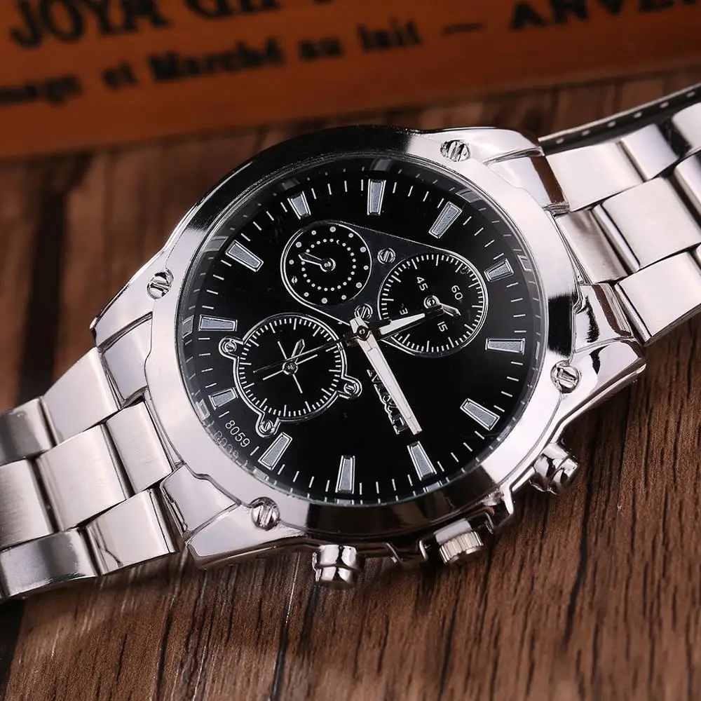 Трехглазные часы со стальным браслетом деловые модные вечерние Универсальные