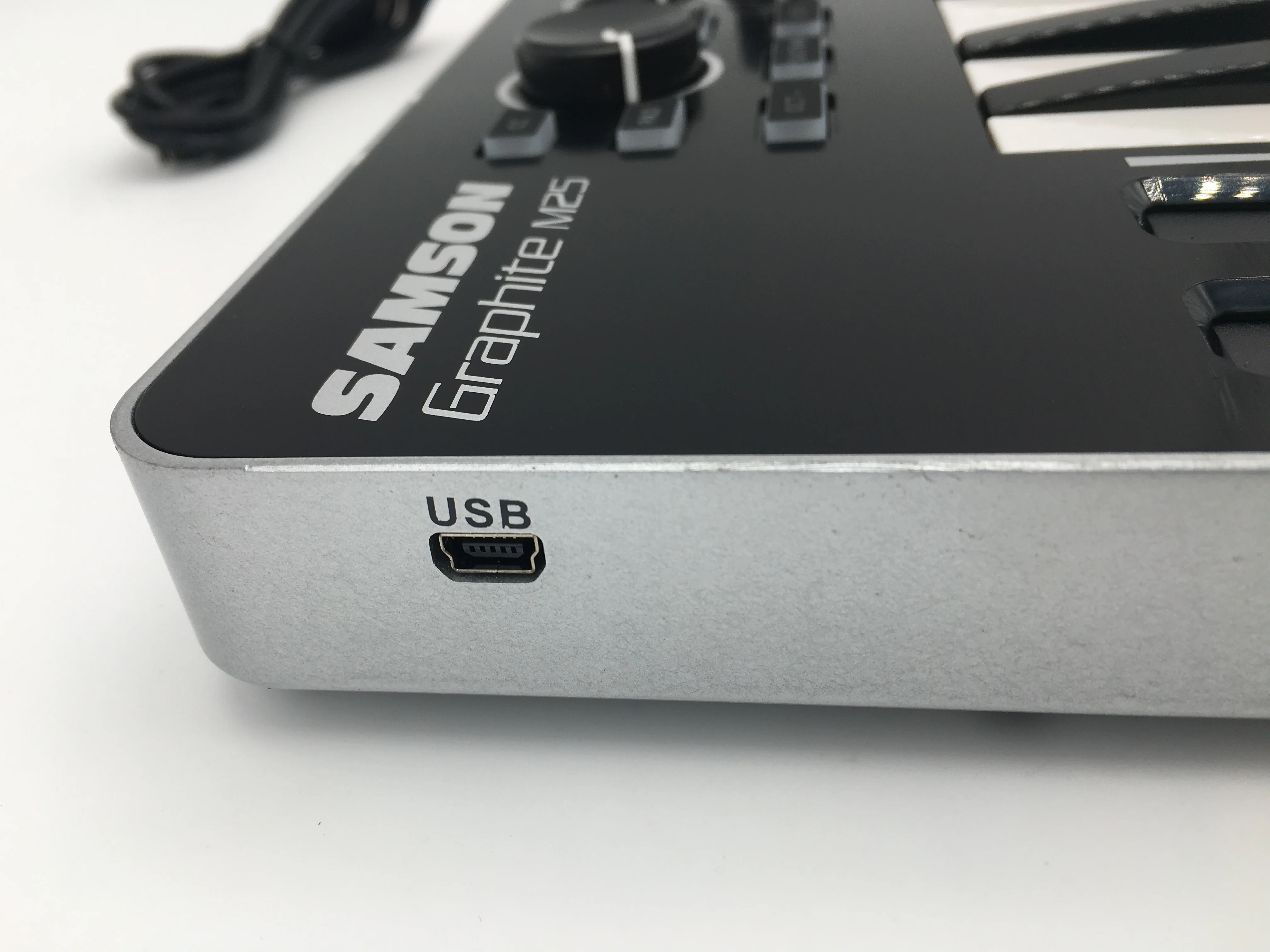 Samson Graphite M25 USB MIDI контроллер клавиатуры портативная 25 клавишная скоростная мини