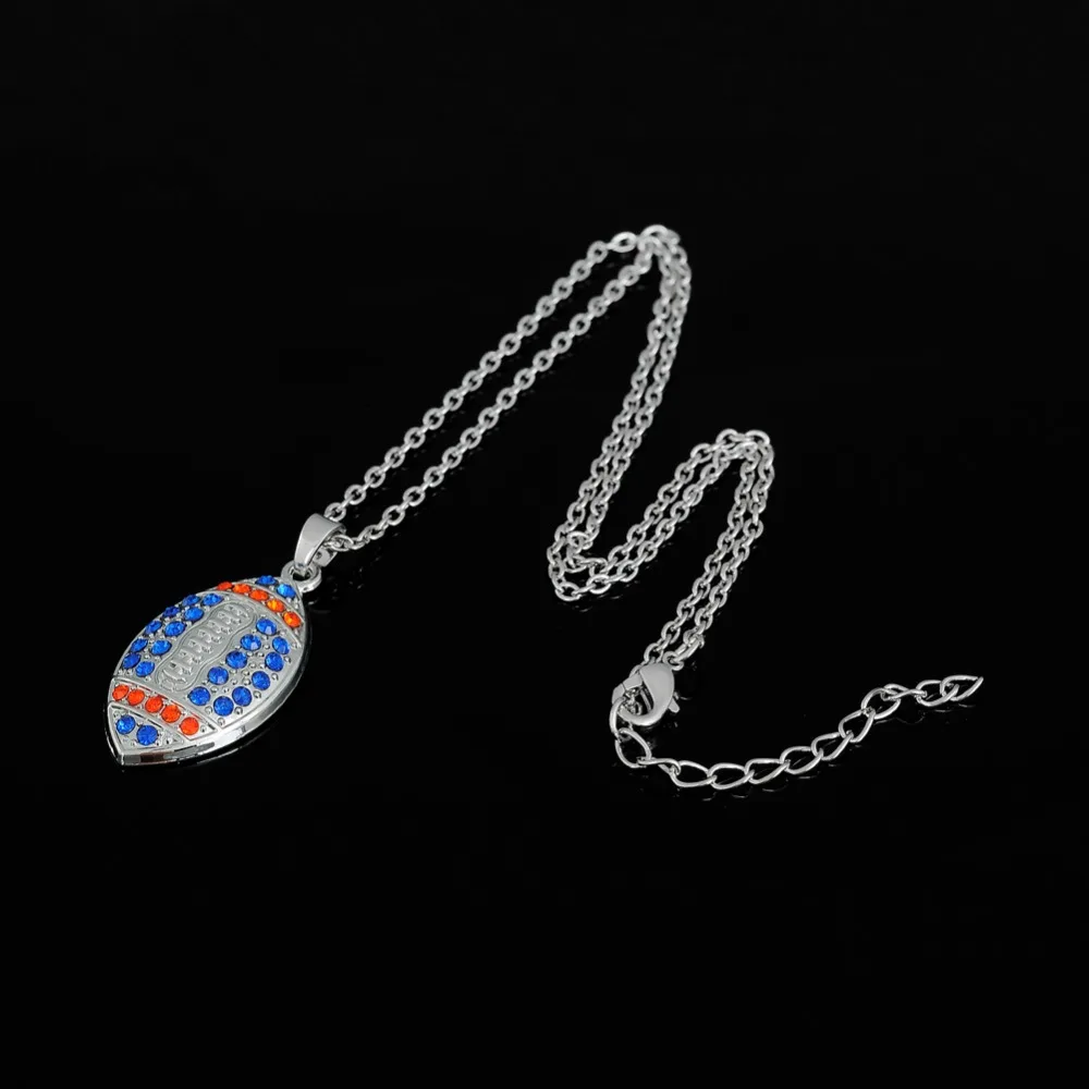 Ожерелье с подвеской в виде рыбьего крючка европейском и американском футболе