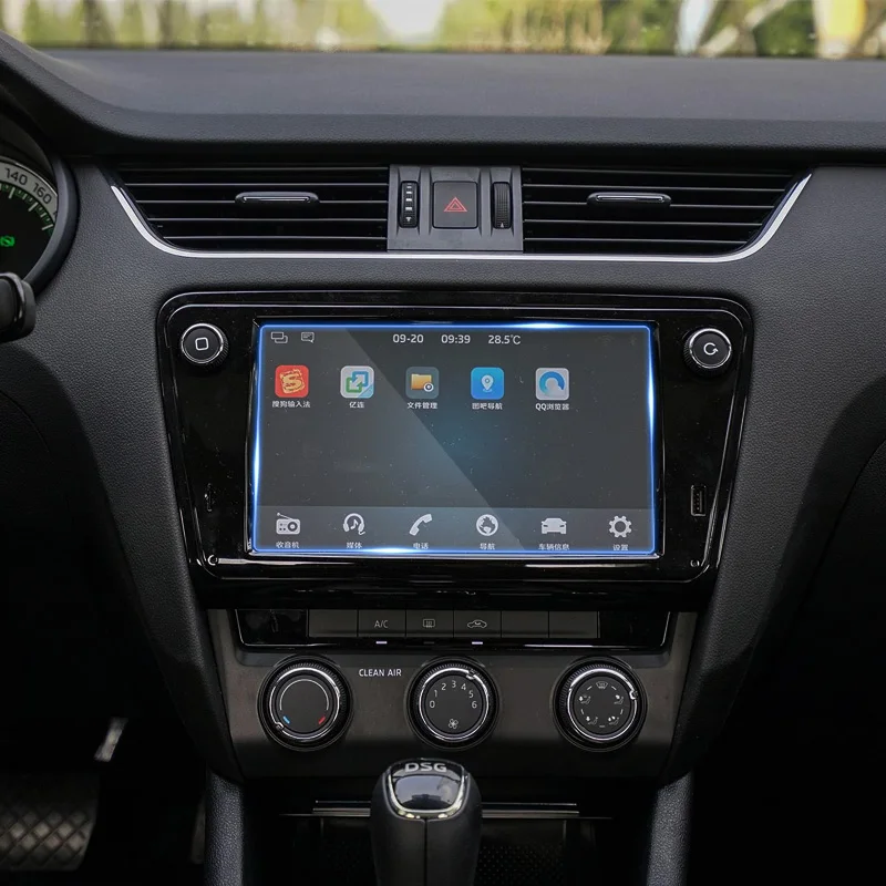 Стайлинг автомобиля QCBXYYXH стеклянная Защитная пленка для экрана GPS-навигации Skoda