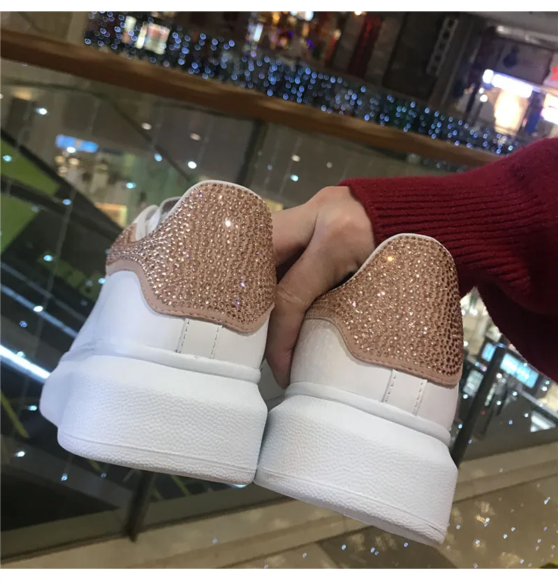 Sapatos femininos; женские кроссовки; стразы; обувь из воловьей кожи; Новинка года; кожаная повседневная обувь с подкладкой из овчины; спортивная мужская обувь