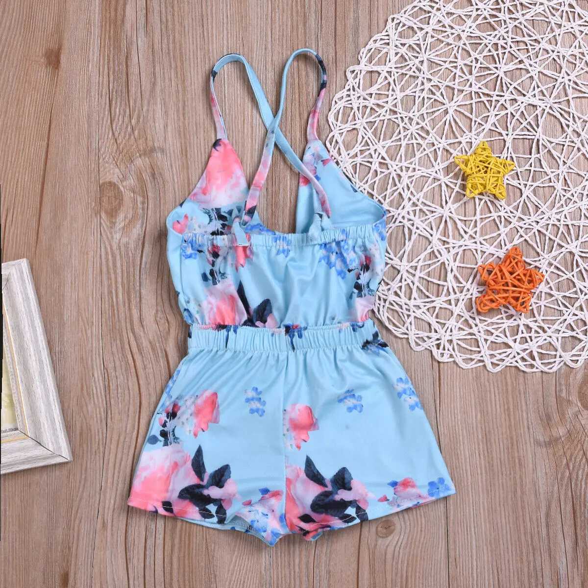 Летний комбинезон с цветочным принтом для маленьких девочек на бретельках