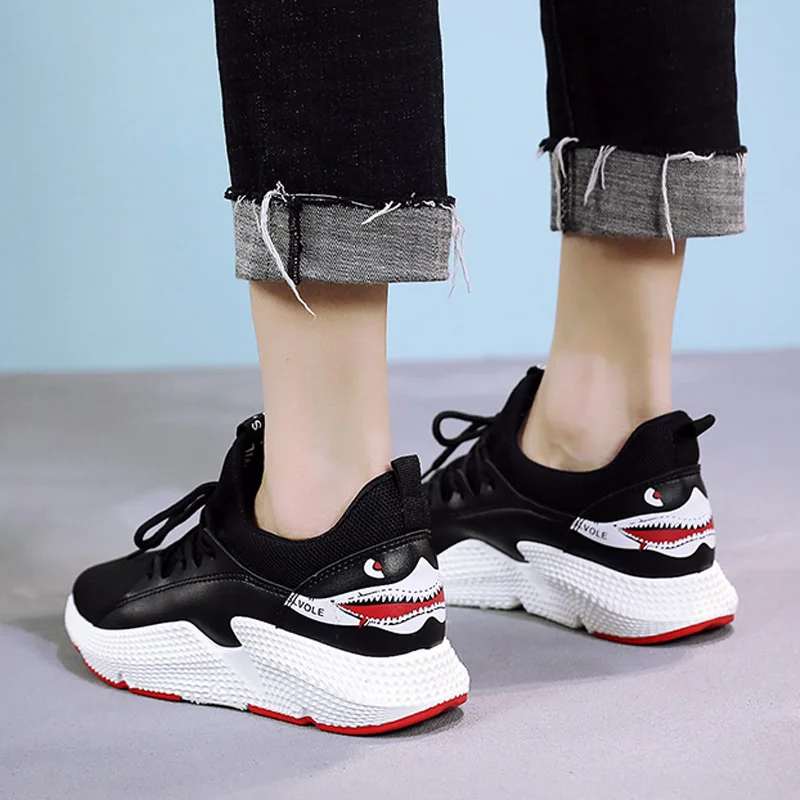 Розовые женские кроссовки с рисунком акулы Новинка осени 2018 спортивные дышащие