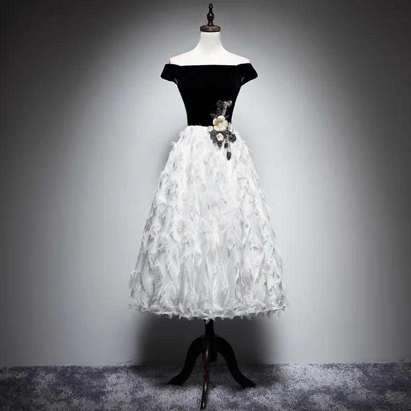 

Пикантное приталенное улучшенное платье Ципао с аппликацией вышивкой перьями бахромой открытыми плечами китайское вечернее платье Vestidos Р...