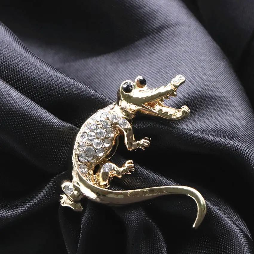 Charms Gold Color Animal Shape Pin and Brooch Zinc Alloy Breastpin Rhinestone Halloween Christmas Party Gifts Jewelry A653 | Украшения и