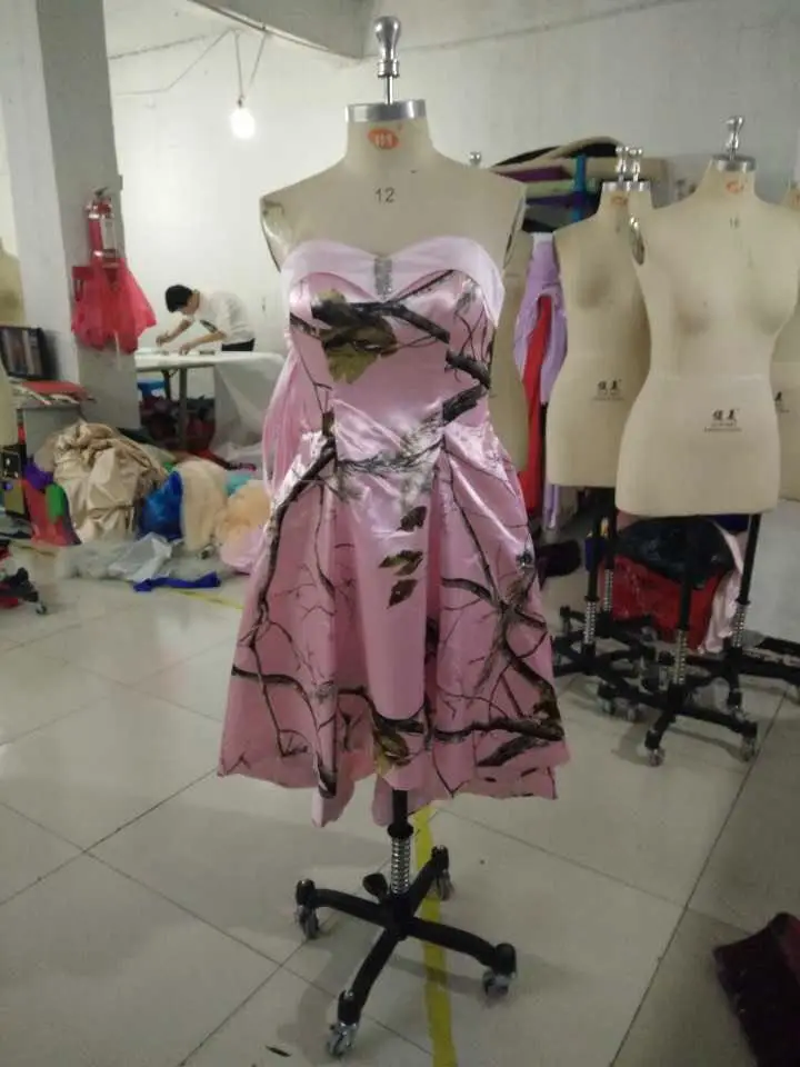 Розовые камуфляжные Платья для подружек невесты платье свадебной на шнуровке |