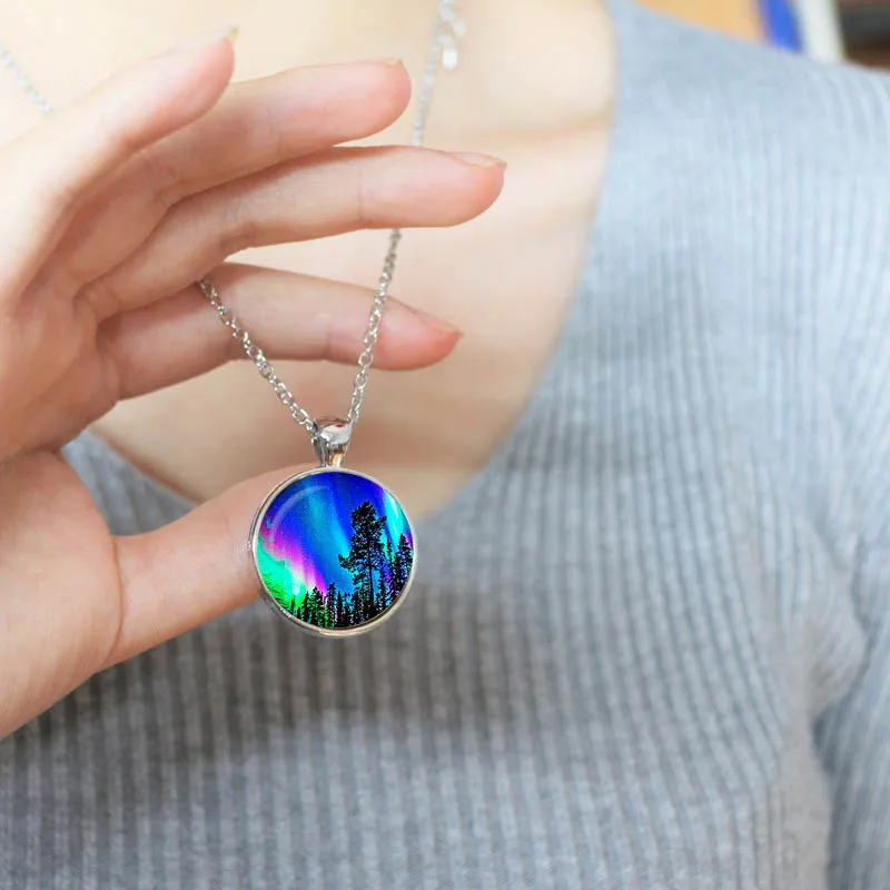 Подвеска Северные огни. Ожерелье с Северными светящимися деревьями. Ювелирные