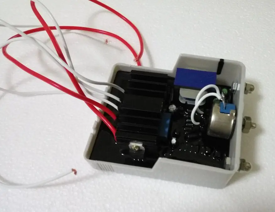 GB170C третьей гармоники щетка генератор автоматический регулятор напряжения AVR