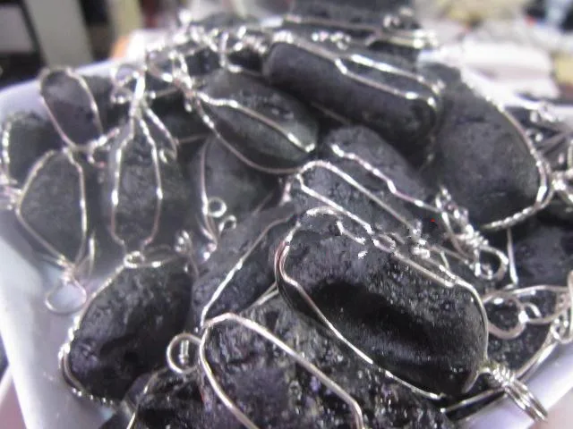 Подвеска из натуральных черных метеоритов и тектитов|meteorite natural|meteorite jewelry