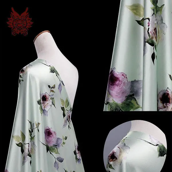 Зеленая с фиолетовым цветочным принтом спандекс шелковая ткань для платья