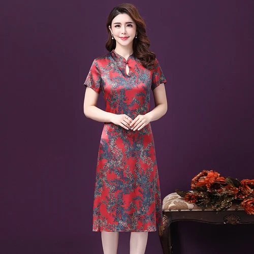 Женское шелковое платье с воротником-стойкой элегантное стильное изысканным