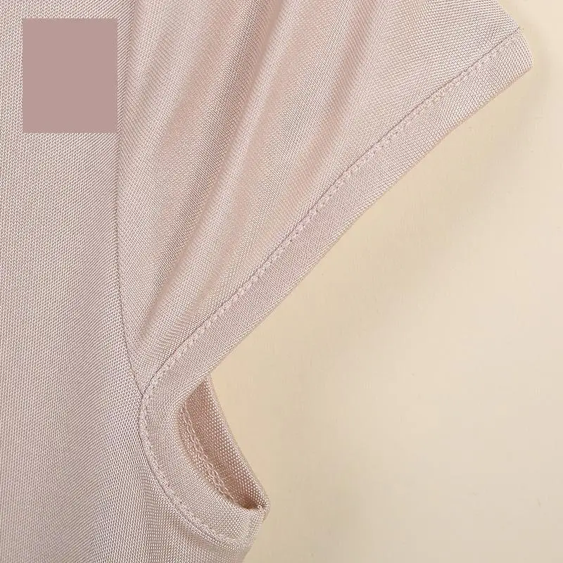 Женские летние футболки однотонные короткие с оборками и V образным вырезом из 80%