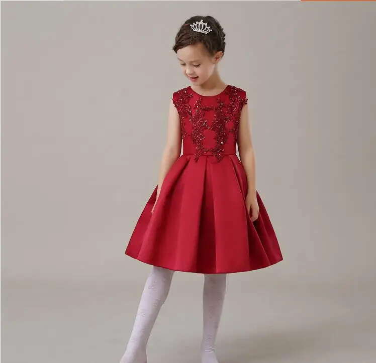 Роскошное летнее красное свадебное платье из тюля расшитое блестками для