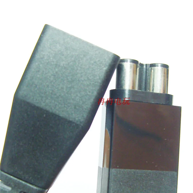 Высокое качество 2-портовый адаптер питания переменного тока соединители для