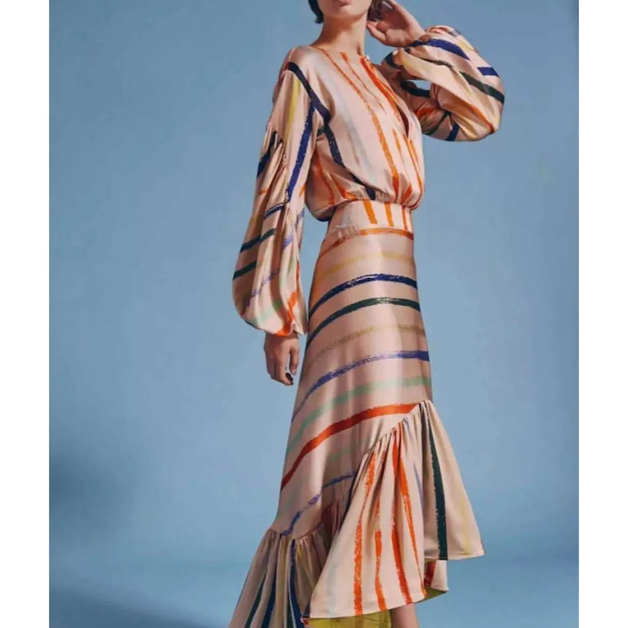 Женское платье в полоску с рукавами-фонариками асимметричное платье-макси