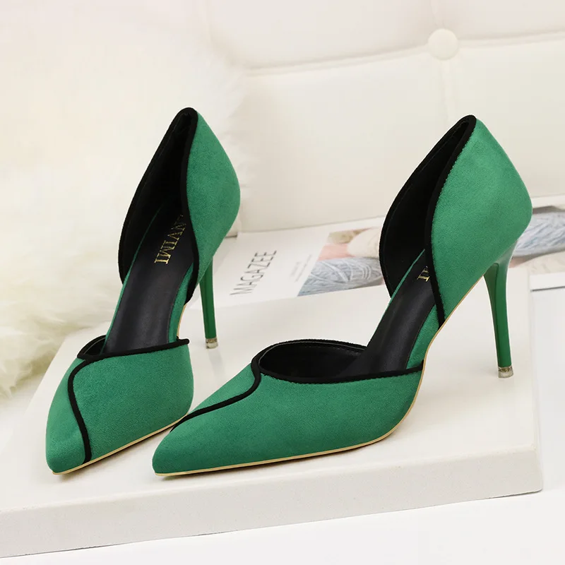 Модная женская обувь на очень высоком каблуке с острым носком повседневная для