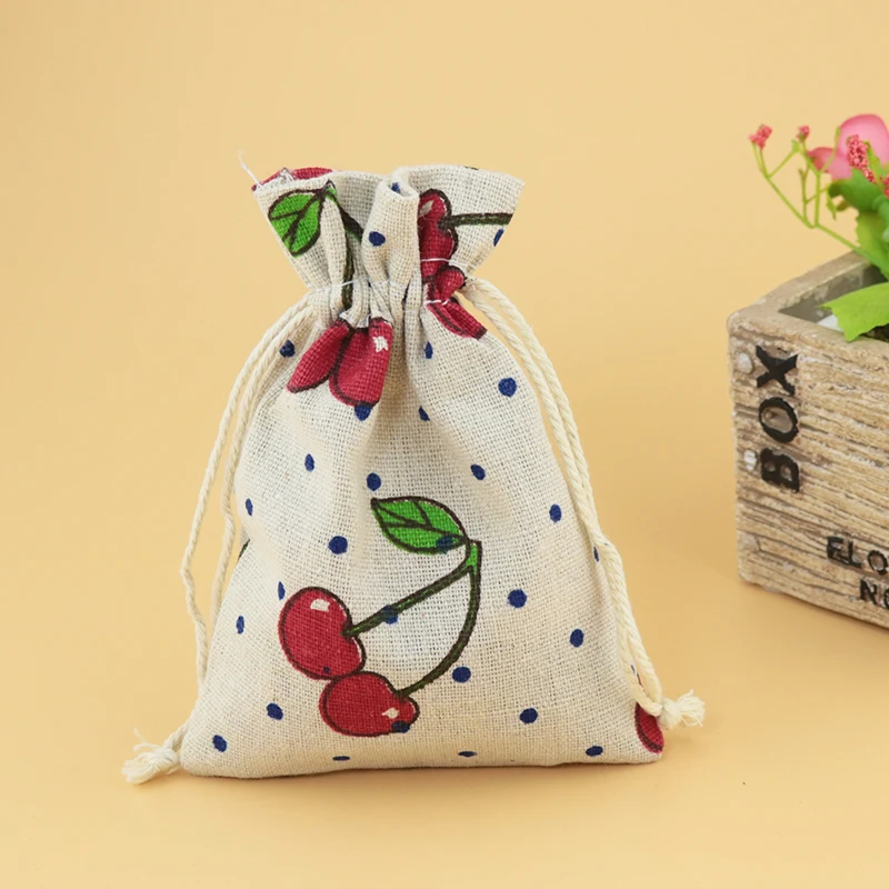 

Fashion 10Pcs 10x14cm Red Cherry Style Cotton Drawstring Pouch Bag Christmas Wedding Jewelry Muslin Packaging Pouch