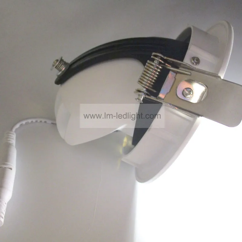 Регулируемый точечный светодиодный светильник 10 Вт Размер отверстия 115 мм