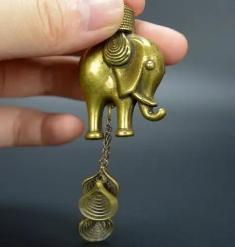 

Exquisite Chinese pure brass animal elephant small pendant Statues